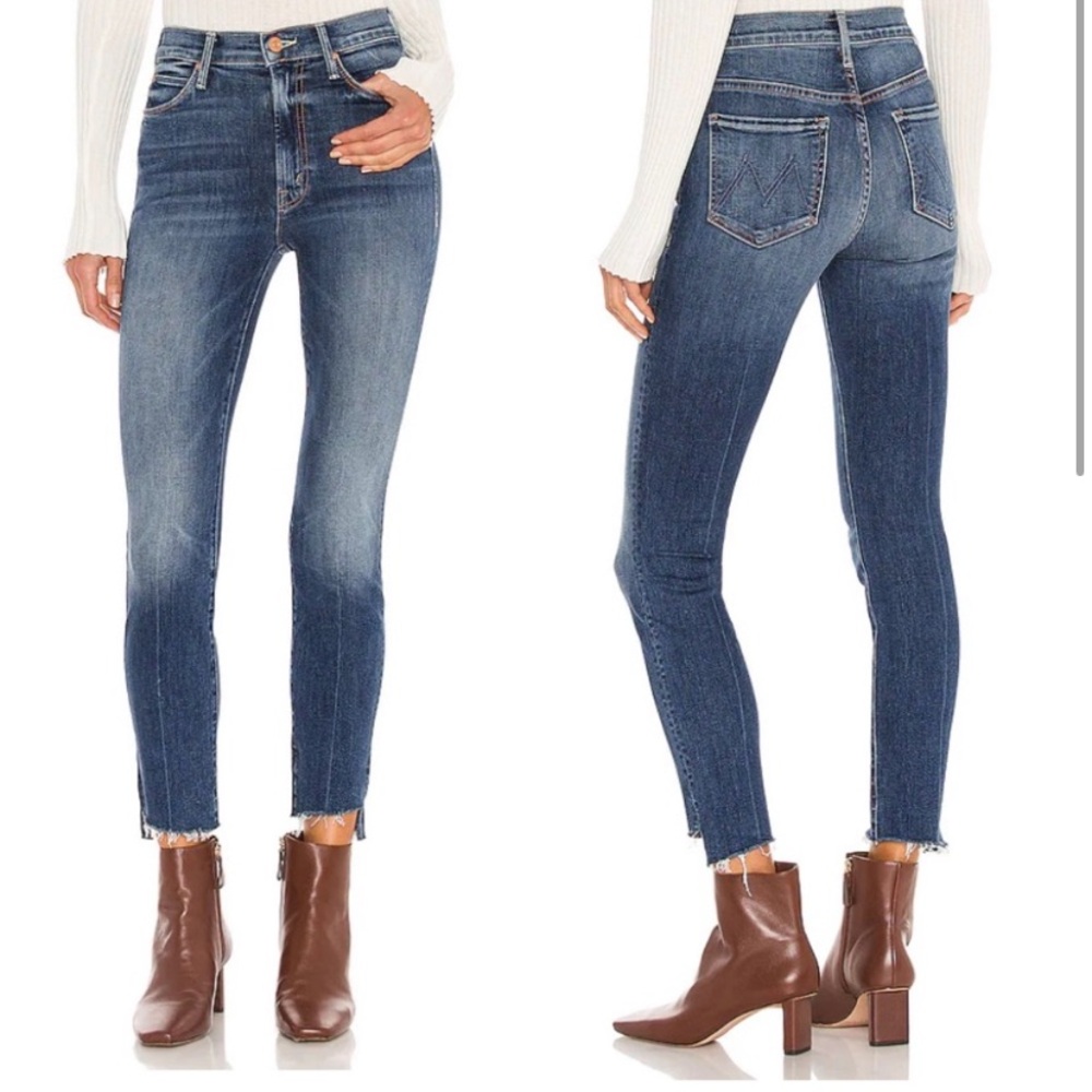 MOTHER | Stunner Zip Ankle Step Fray Jeans in WALKING ON COALS.
